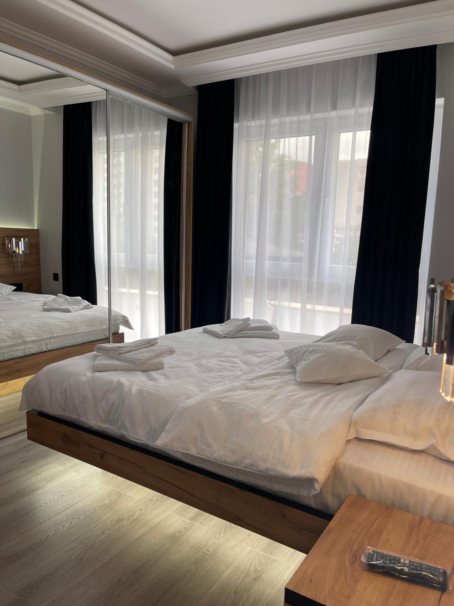 Prestige Suites - Cluj Luxury Екстериор снимка